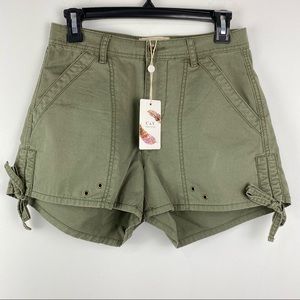 Chelsea & Violet size Small Juniors Green Shorts